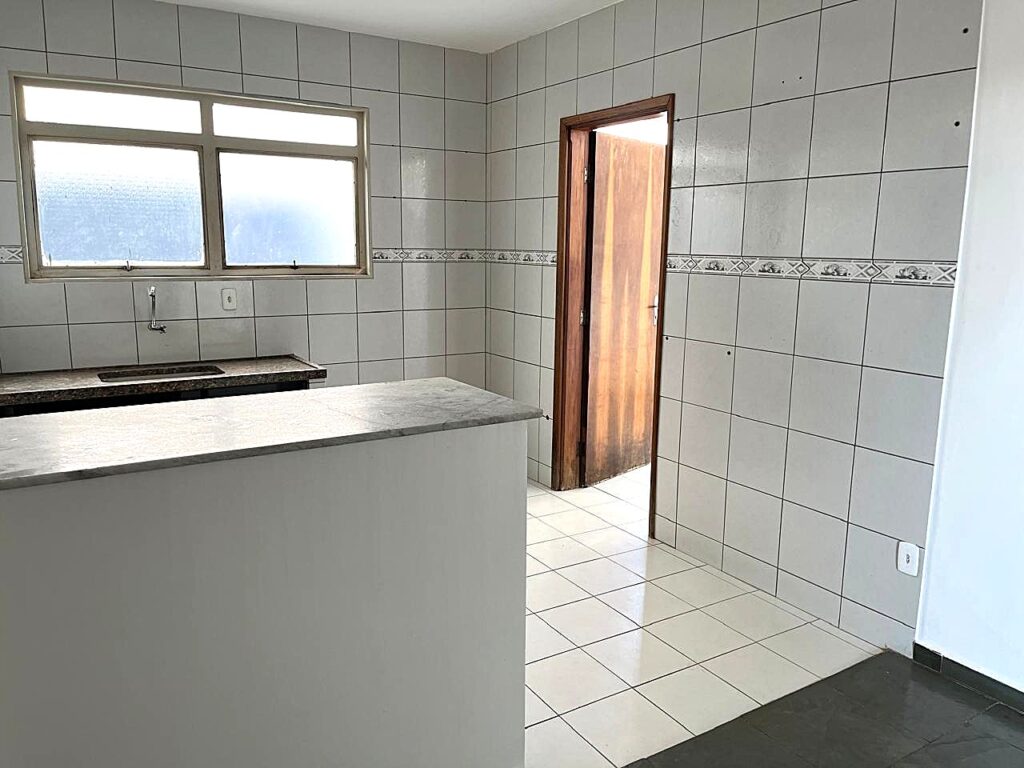 Vende-se Apto próximo ao Rio Preto Shopping c/ elevador $ 450.000,00 Vende-se Apto próximo ao Rio Preto Shopping c/ elevador $ 450.000,00