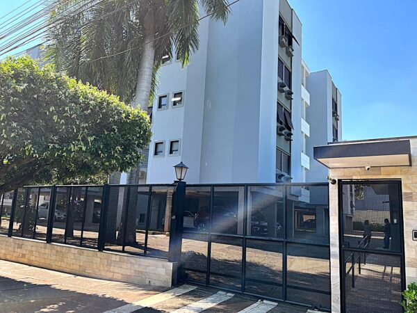 Vende-se Apto próximo ao Rio Preto Shopping c/ elevador $ 450.000,00