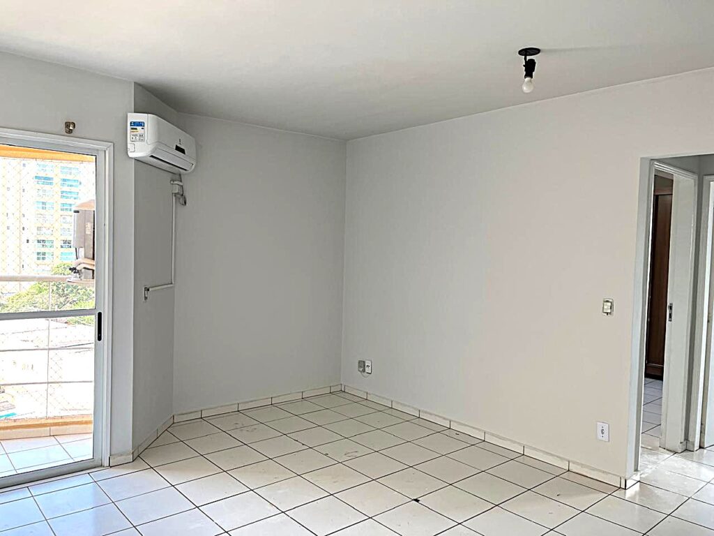 Vende-se apto no Higienópolis de 2 dormitórios $ 320.000,00