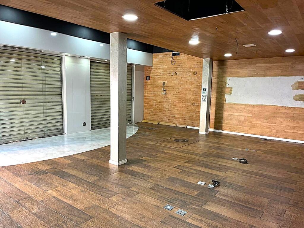 Aluga-se Loja no Centro S. J. Rio Preto $ 8.000,00