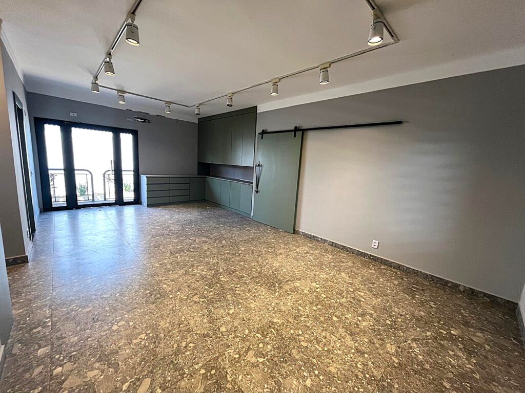 Aluga-se salão novo 1.500m² distrito Industrial $ 39.000,00