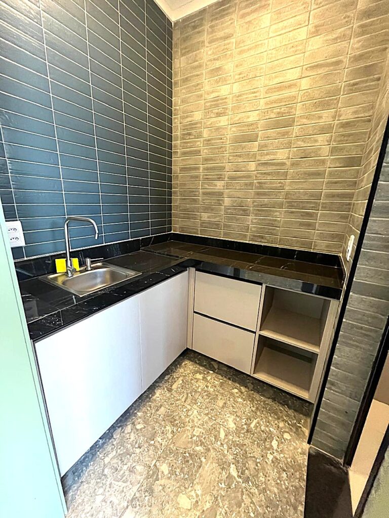 Aluga-se salão novo 1.500m² distrito Industrial $ 39.000,00