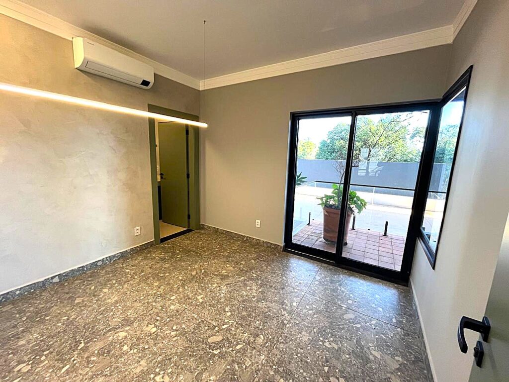 Aluga-se salão novo 1.500m² distrito Industrial $ 39.000,00