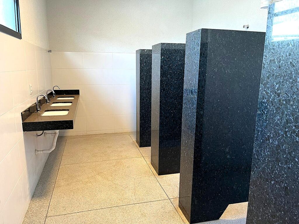 Aluga-se salão novo 1.500m² distrito Industrial $ 39.000,00