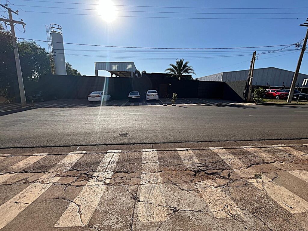 Aluga-se salão novo 1.500m² distrito Industrial $ 39.000,00