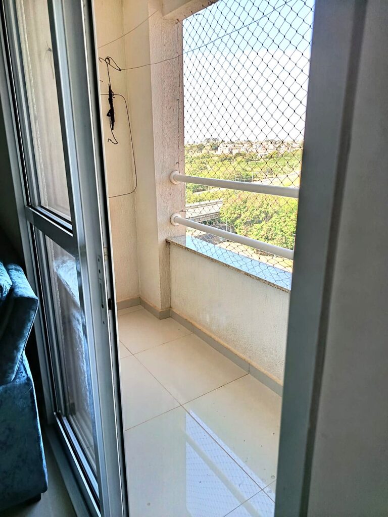 Vende-se apto no Vetorasso 3 dorm. c/ elevador e 2 garagens $ 300.000,00