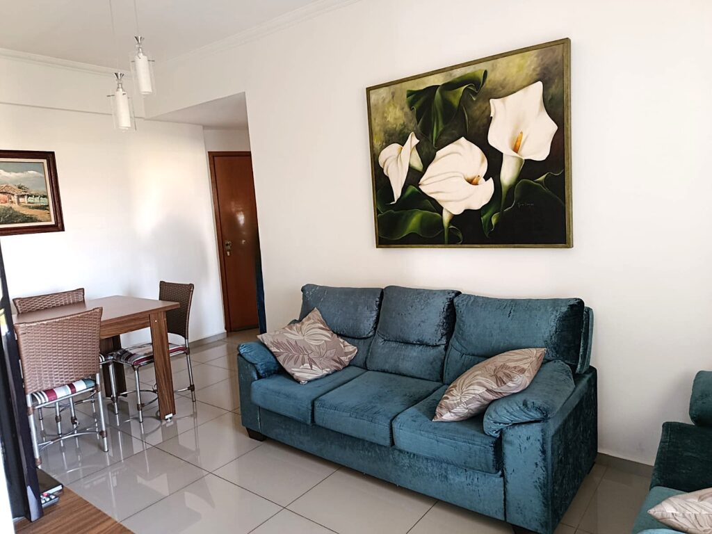 Vende-se apto no Vetorasso 3 dorm. c/ elevador e 2 garagens $ 300.000,00