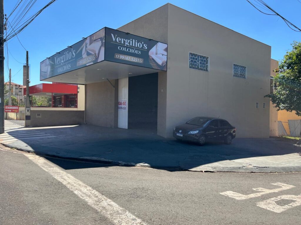 Aluga-se Salão Av. De Maio $ 7.000,00