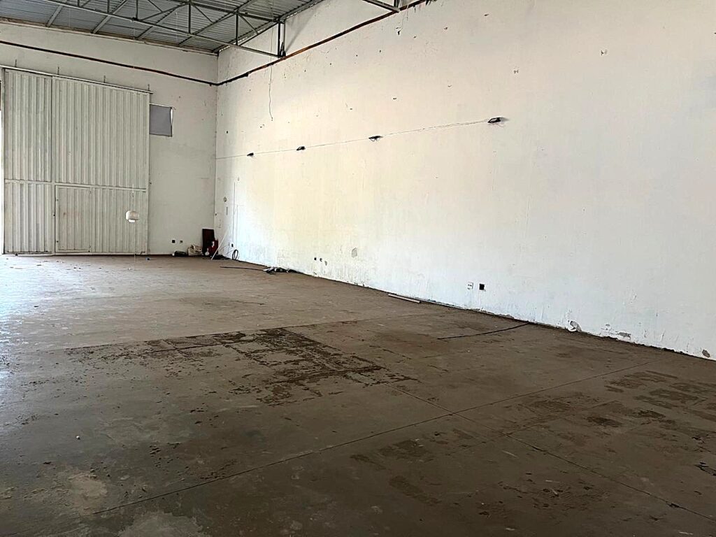 Aluga-se Salão Av. De Maio $ 7.000,00