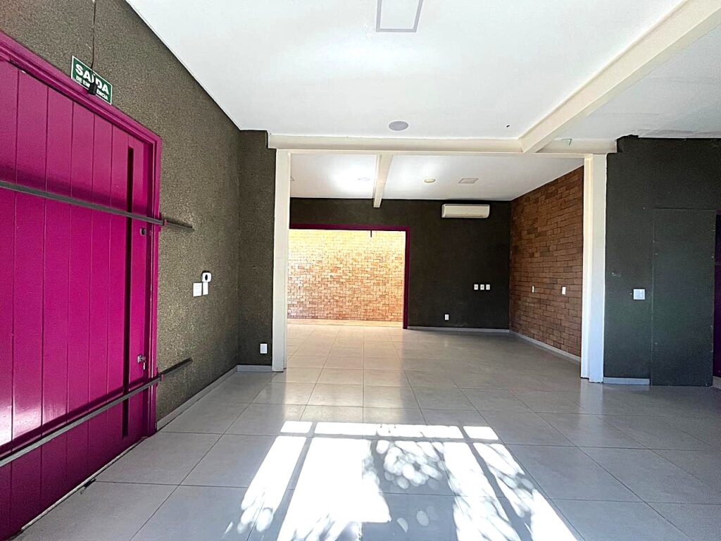 Aluga-se imóvel comercial na Redentora $ 5.000,00