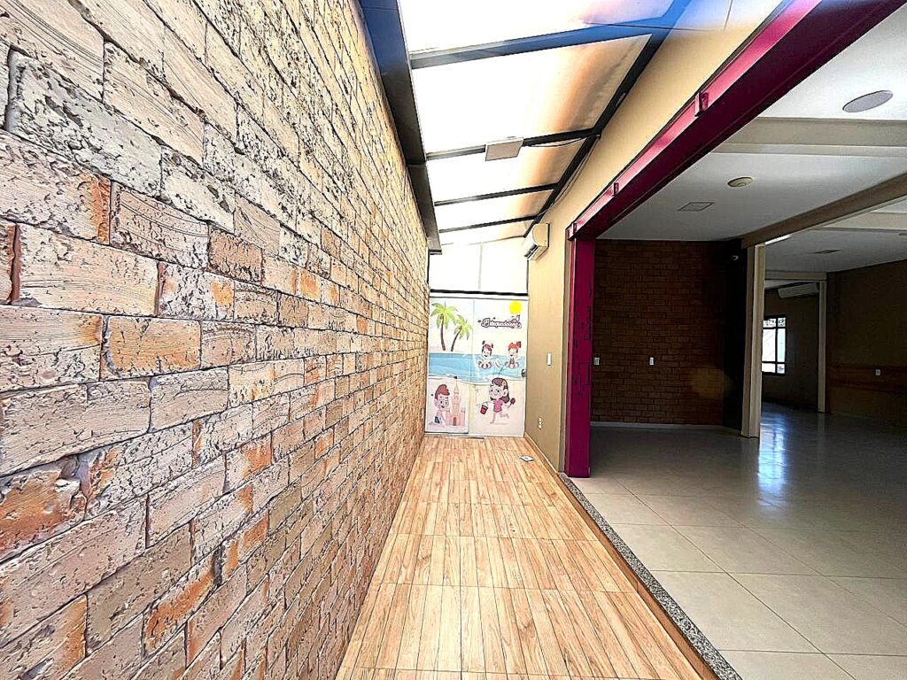 Aluga-se imóvel comercial na Redentora $ 5.000,00