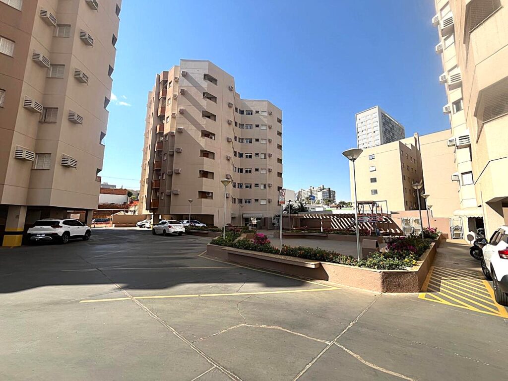 Vende-se apto 3 dormitórios c/ elevador próximo ao HB e Rio Preto Shopping