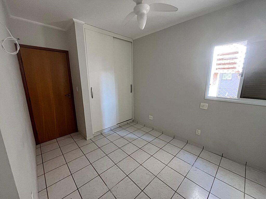 Vende-se apto 3 dormitórios c/ elevador próximo ao HB e Rio Preto Shopping