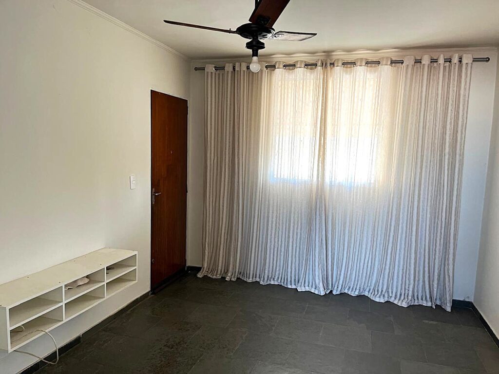 Vende-se apto Jd. Vetorasso $ 145.000,00