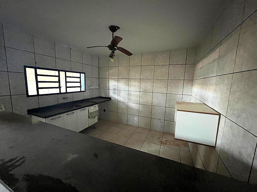 Aluga-se Salão 440m² Distrito Industrial Adail Vetorasso $ 5.000,00