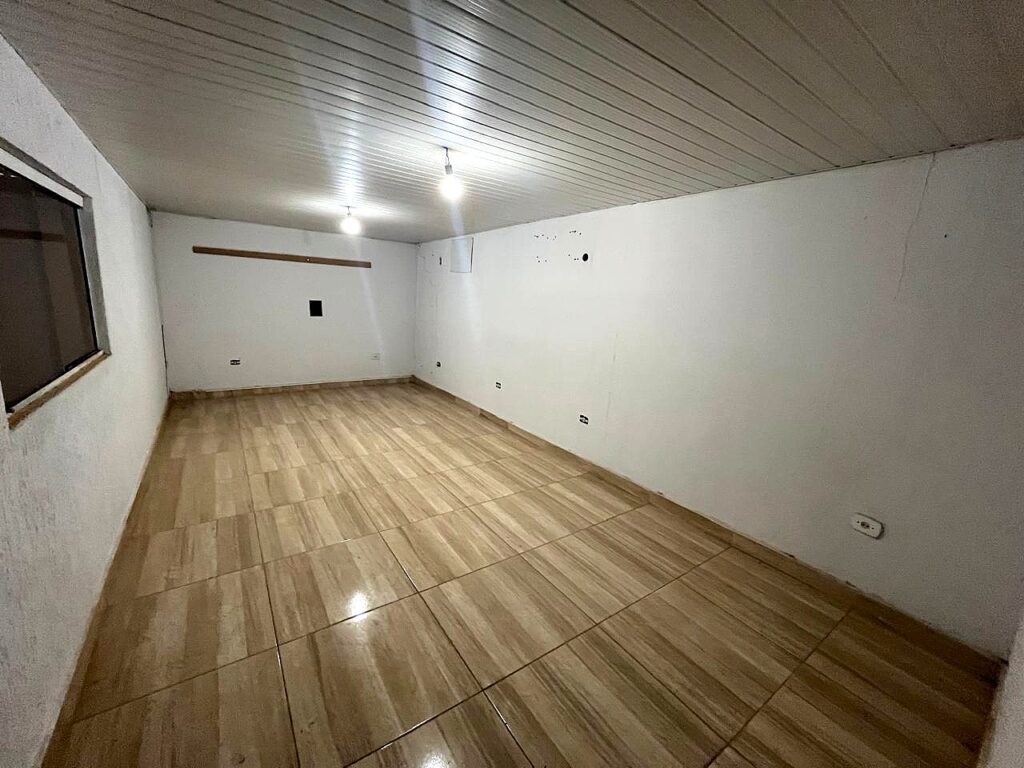 Aluga-se Salão 440m² Distrito Industrial Adail Vetorasso $ 5.000,00