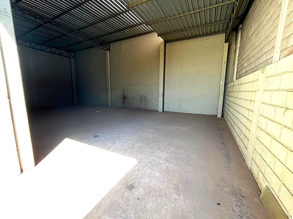 Aluga-se Salão 440m² Distrito Industrial Adail Vetorasso $ 5.000,00
