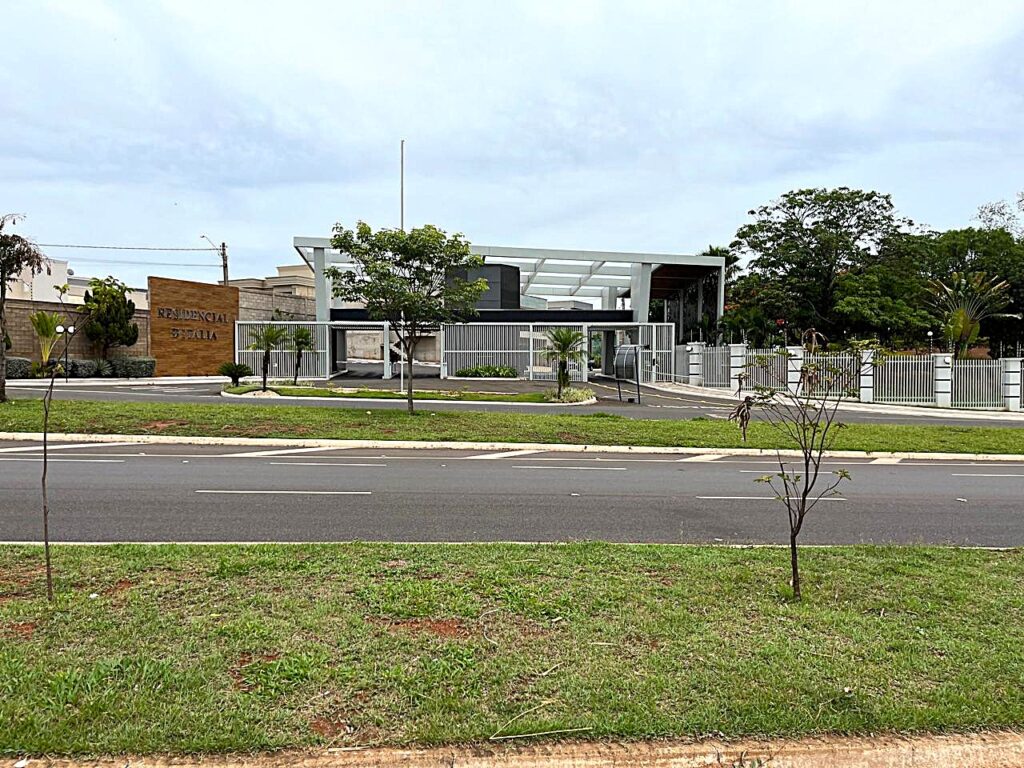 Vende-se Terreno cond. fechado Bady Bassit 450m² $ 175.000,00