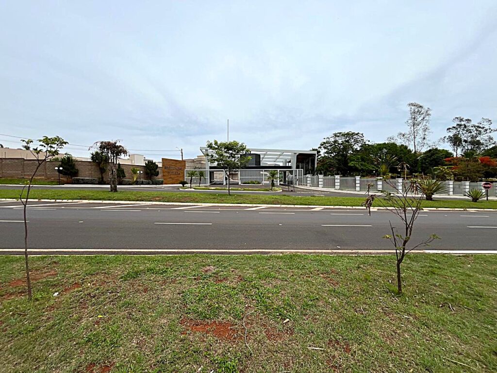 Vende-se Terreno cond. fechado Bady Bassit 450m² $ 175.000,00