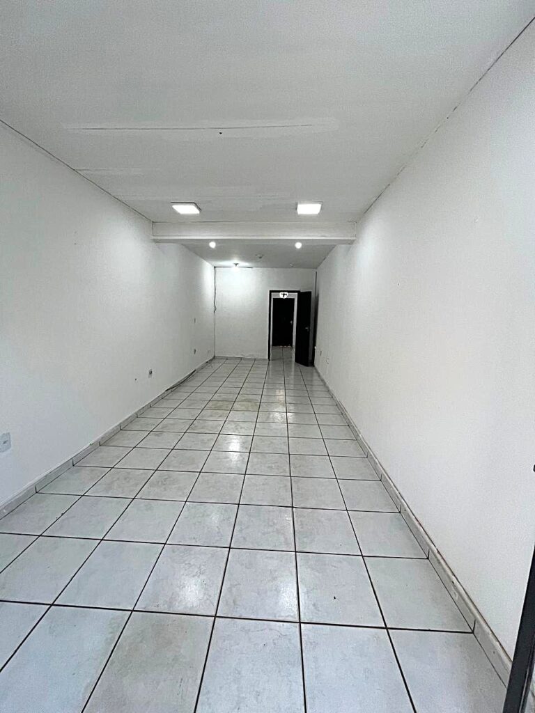 Aluga-se Loja no Centro de São José do Rio Preto $ 1.750,00