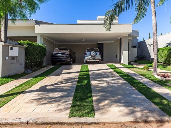 Vende-se bela casa térrea Cond. Figueira $ 1.400.000,00