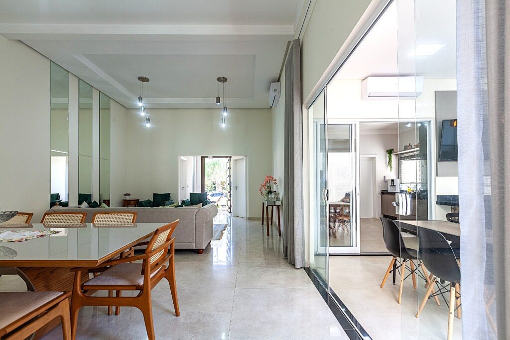 Vende-se bela casa térrea Cond. Figueira $ 1.400.000,00