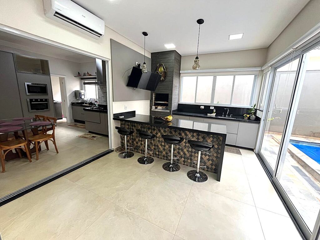 Vende-se bela casa térrea Cond. Figueira $ 1.400.000,00