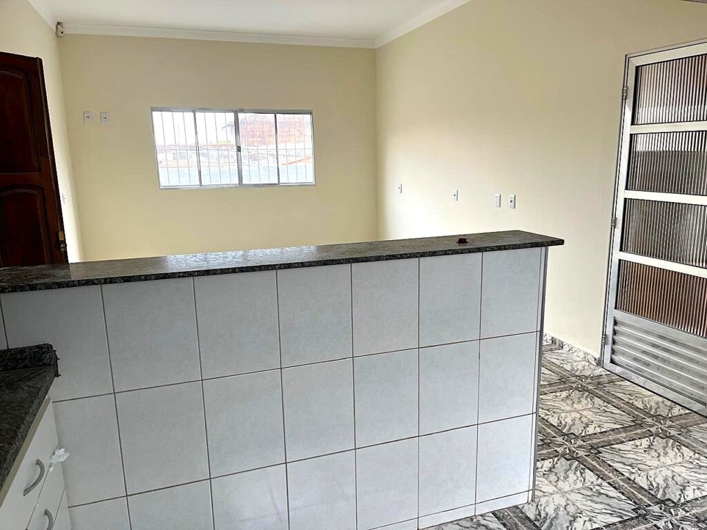 Vende-se ótima casa próximo ao Shopping Cidade Norte e Atacadão