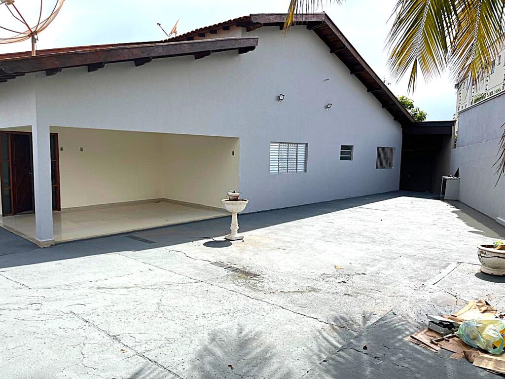 Vende-se ótima casa próximo ao Shopping Cidade Norte e Atacadão