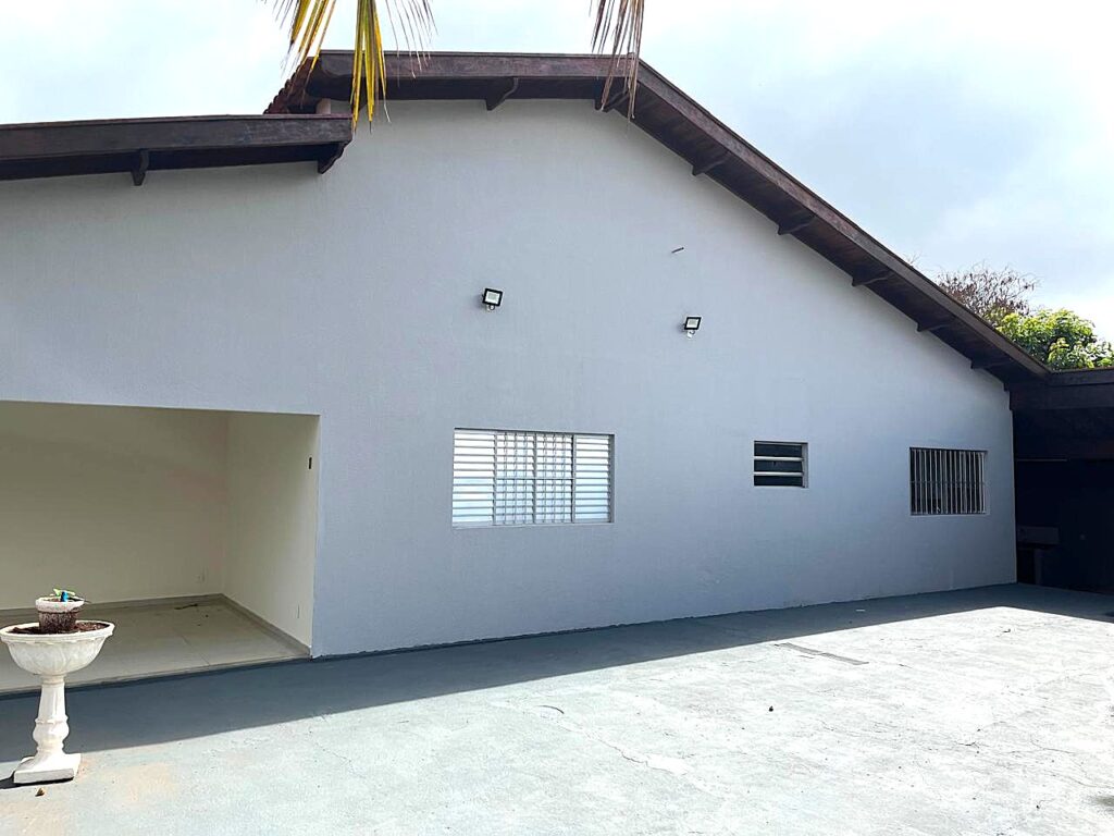 Vende-se ótima casa próximo ao Shopping Cidade Norte e Atacadão