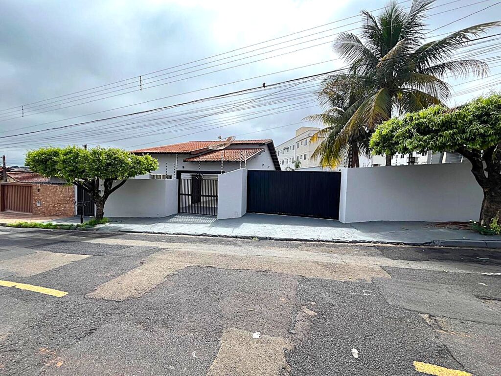 Vende-se ótima casa próximo ao Shopping Cidade Norte e Atacadão