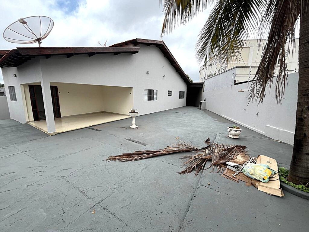 Vende-se ótima casa próximo ao Shopping Cidade Norte e Atacadão