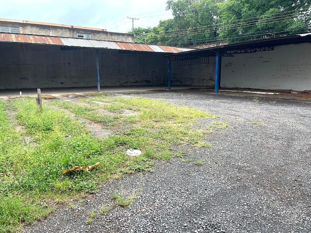 Aluga-se salão distrito industrial 1.570 m² $ 25.000,00
