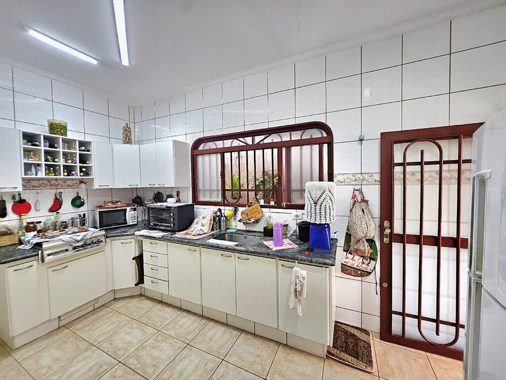 Vende-se casa comercial Jardim Santa Catarina $ 750.000,00