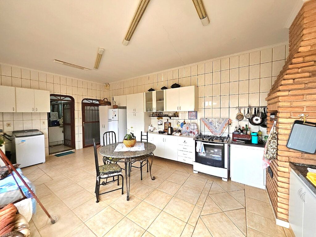 Vende-se casa comercial Jardim Santa Catarina $ 750.000,00