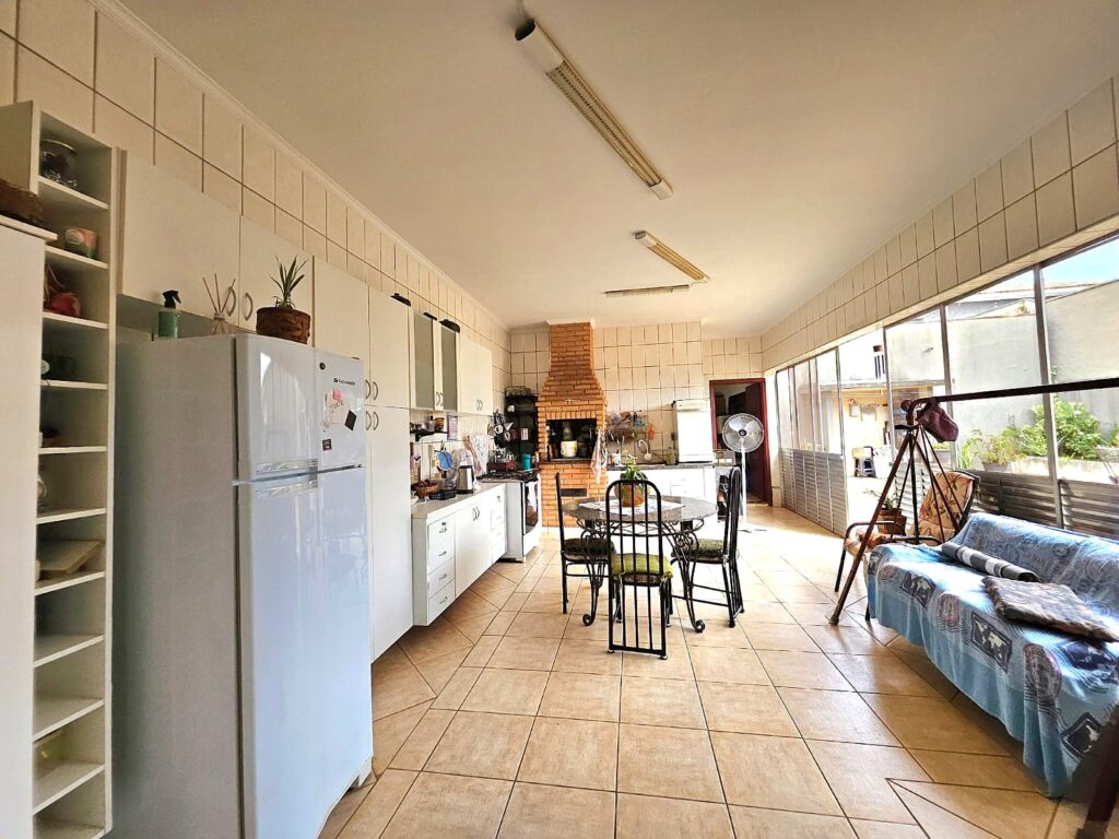 Vende-se casa comercial Jardim Santa Catarina $ 750.000,00