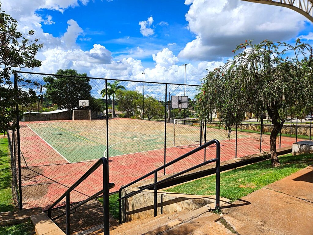 Vende-se casa Cond. Alta Vista $ 870.000,00