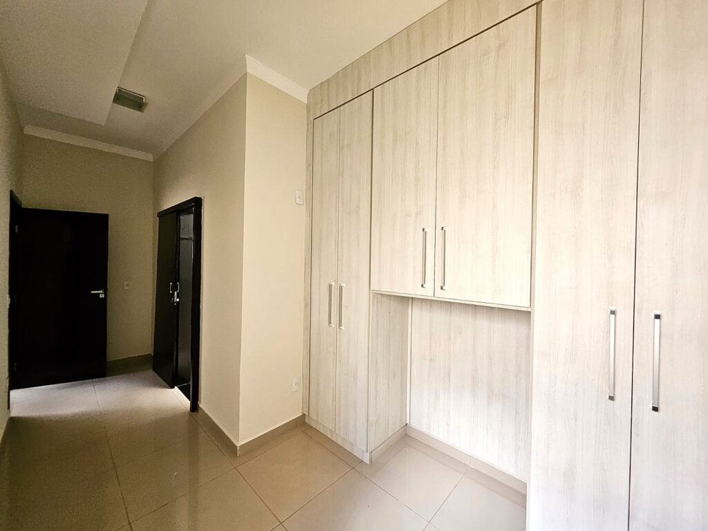 Vende-se casa Cond. Alta Vista $ 870.000,00