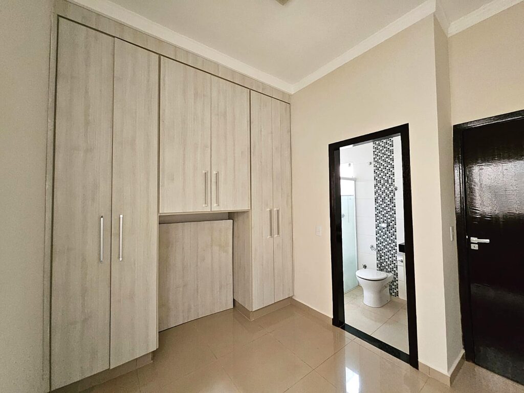 Vende-se casa Cond. Alta Vista $ 870.000,00