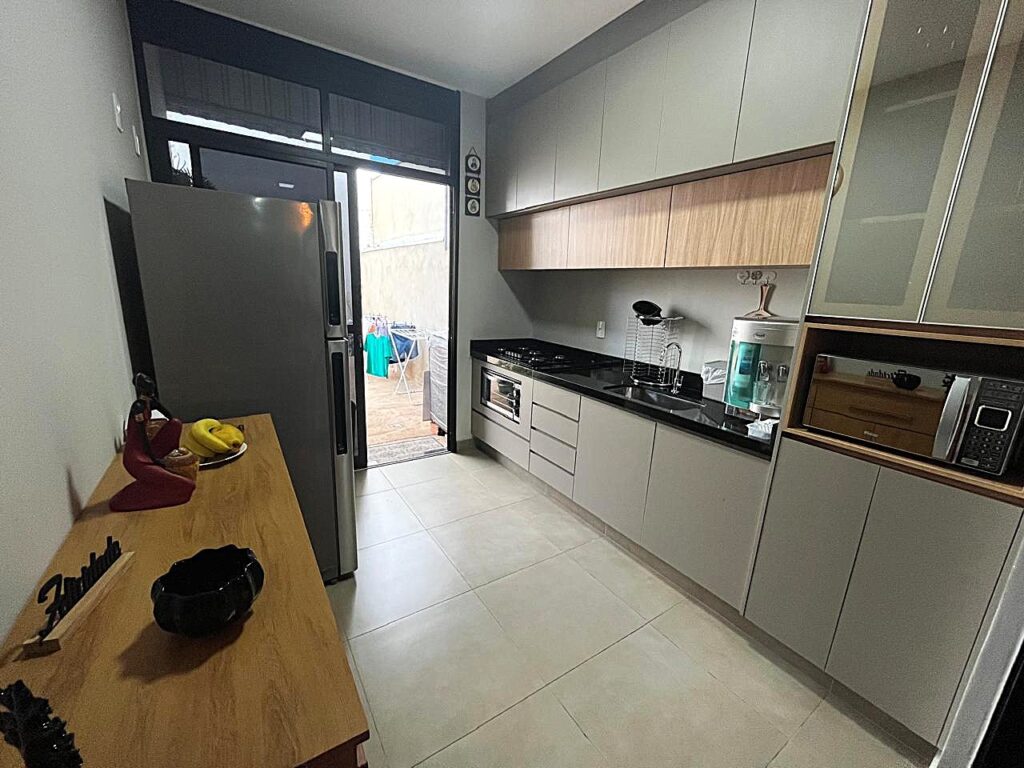 Vende-se casa no condomínio Fenhouse $ 550.000,00