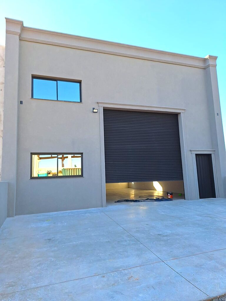 Aluga-se salão novo 150m² útil $ 3.800,00