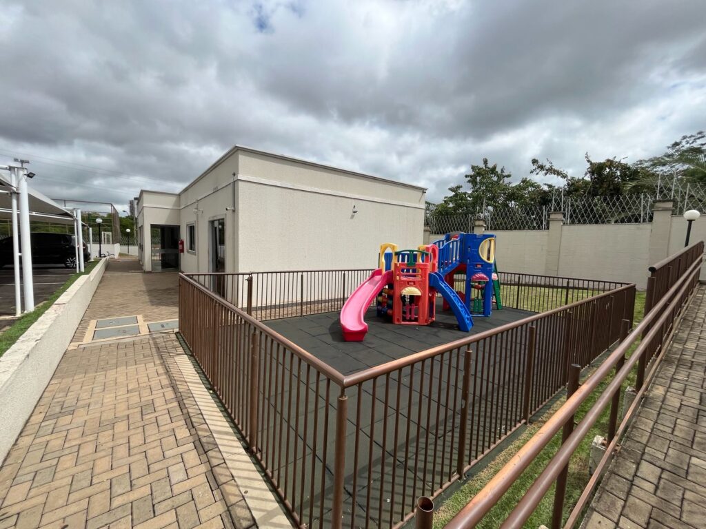 Vende-se apto de 2 dormitórios c/ elevador $ 220.000,00