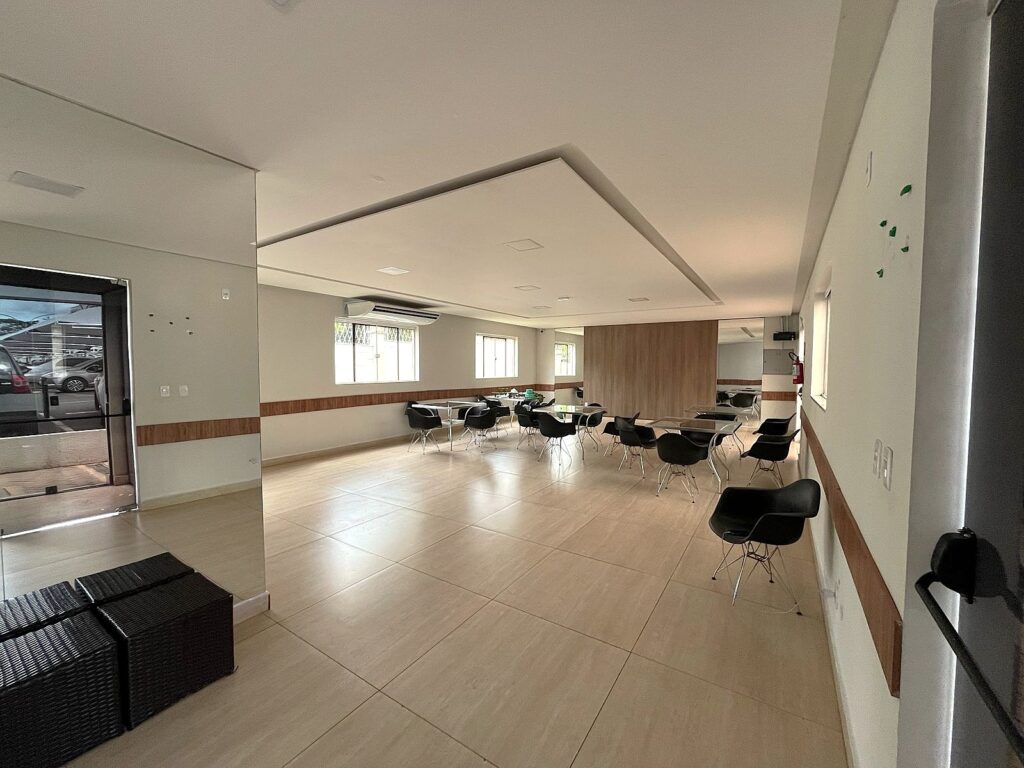 Vende-se apto de 2 dormitórios c/ elevador $ 220.000,00