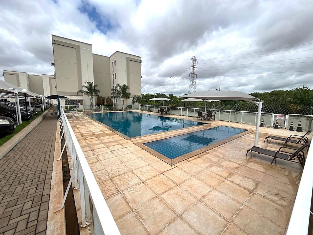 Vende-se apto de 2 dormitórios c/ elevador $ 220.000,00