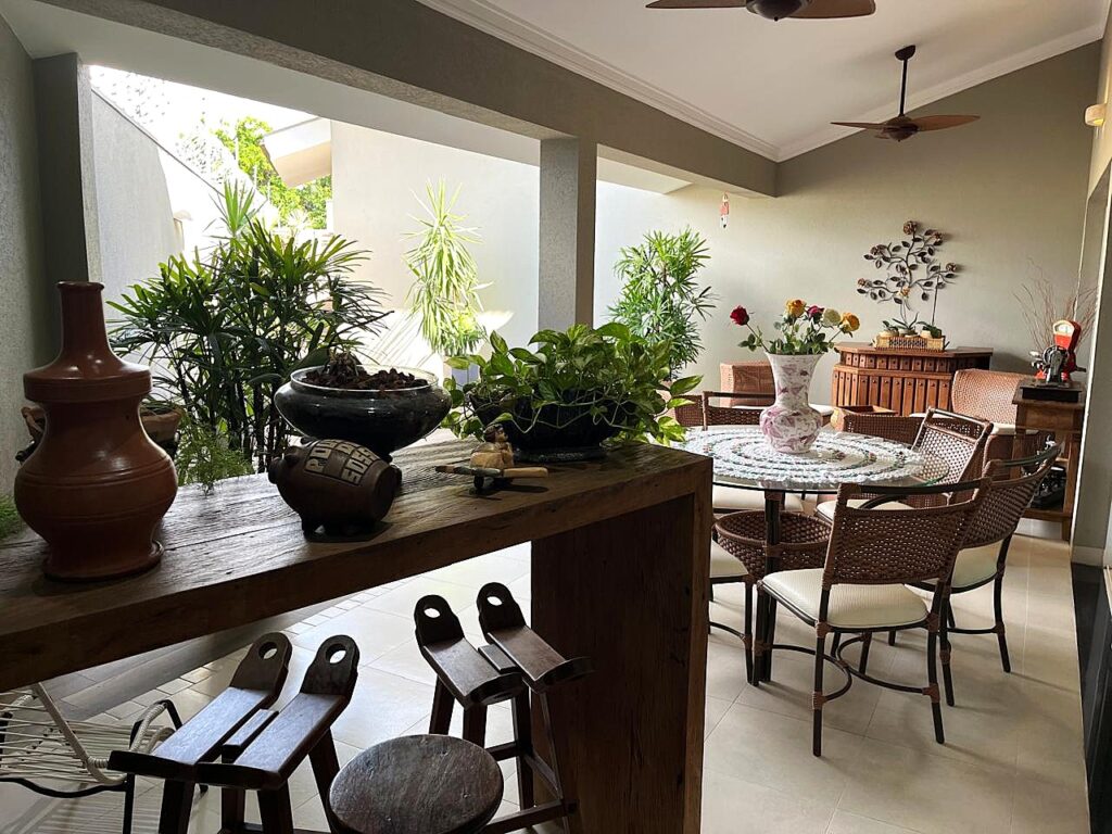 Vende-se casa térrea no Recanto Real $ 2.300.000,00