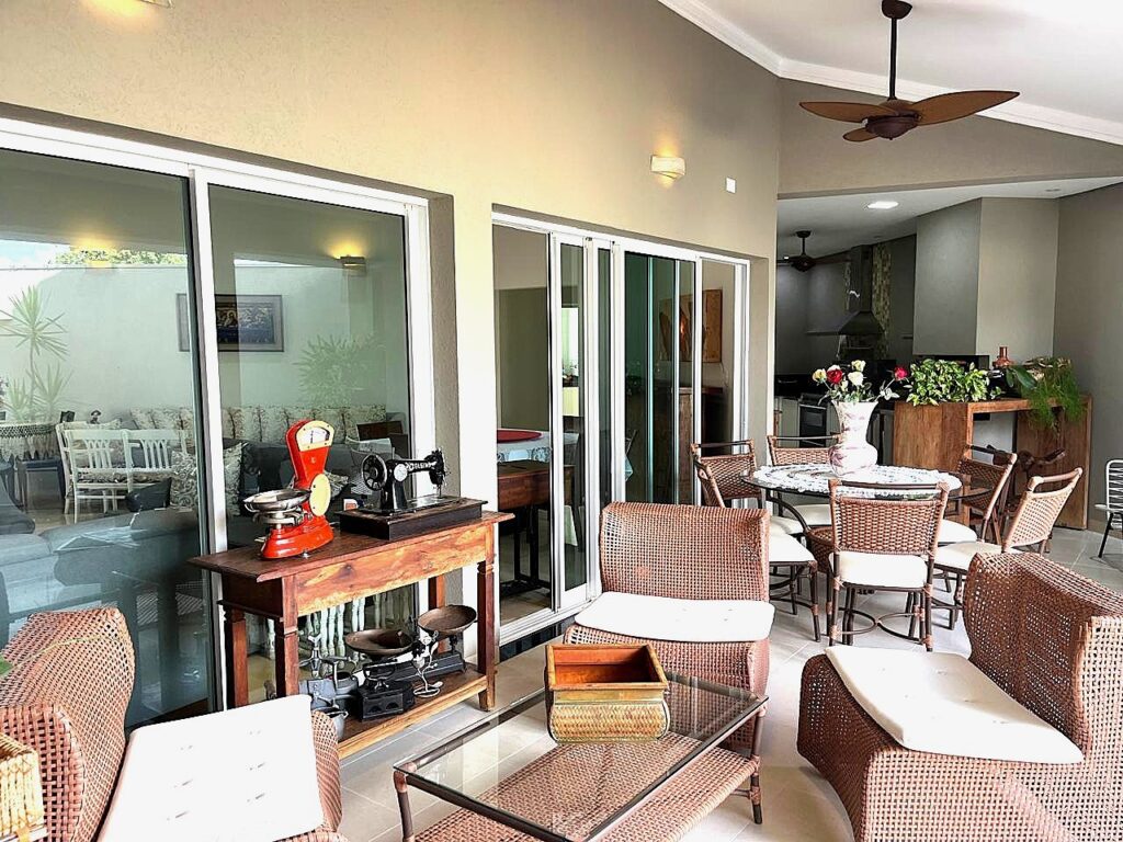 Vende-se casa térrea no Recanto Real $ 2.300.000,00