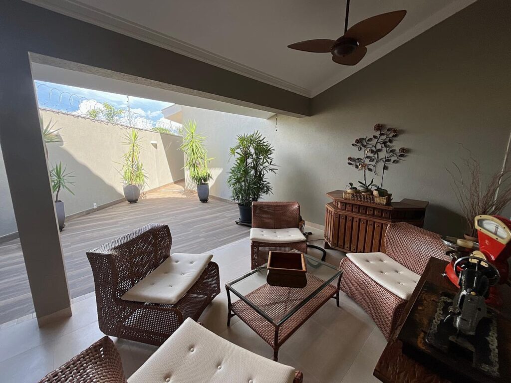 Vende-se casa térrea no Recanto Real $ 2.300.000,00