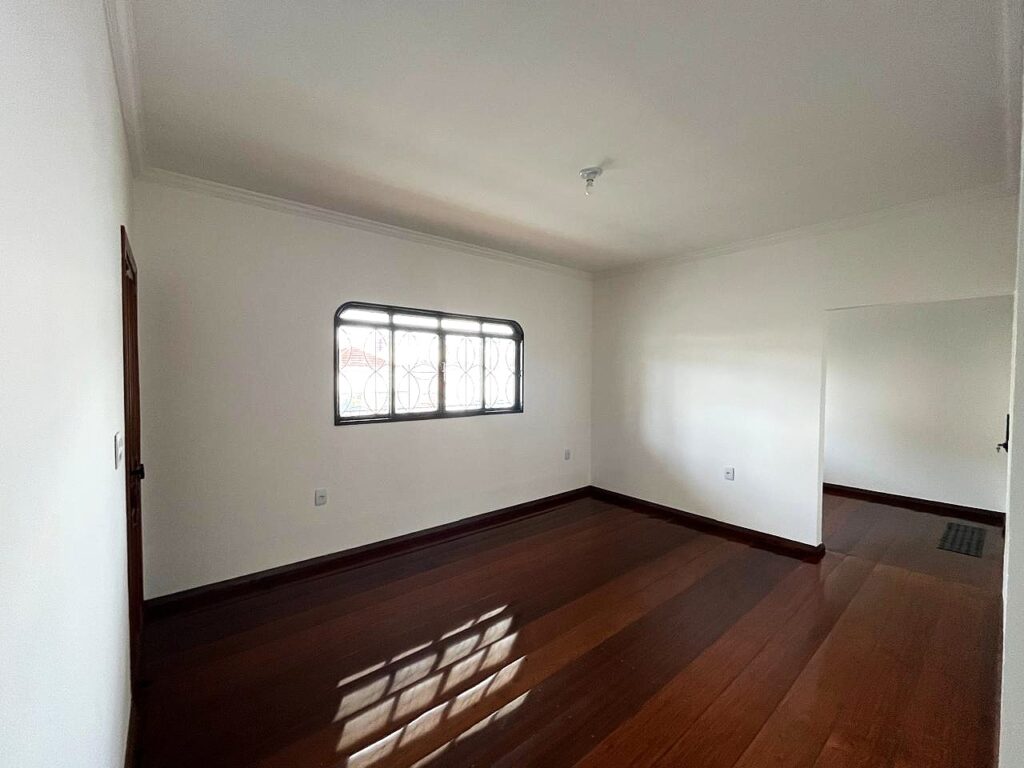 Aluga-se casa comercial na Boa Vista $ 4.500,00