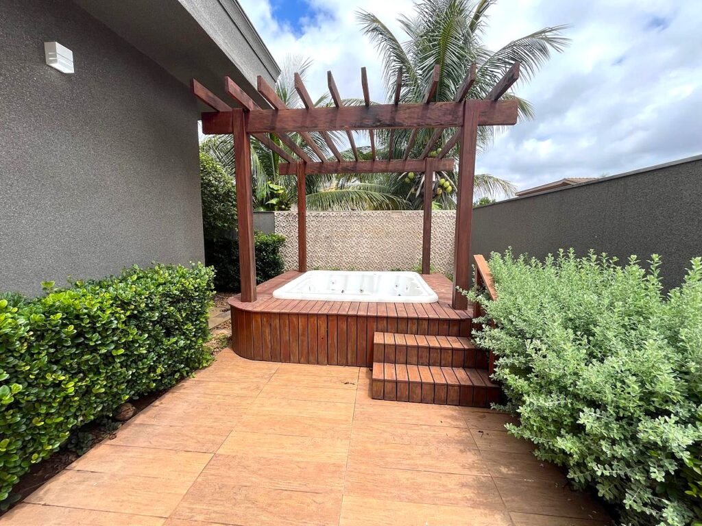 Aluga-se casa Cond. Damha I $ 15.000,00