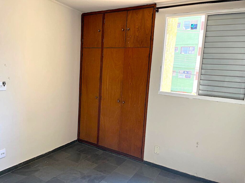 Vende-se Apto de 2 dormitórios Jd. Vetorasso $ 145.000,00